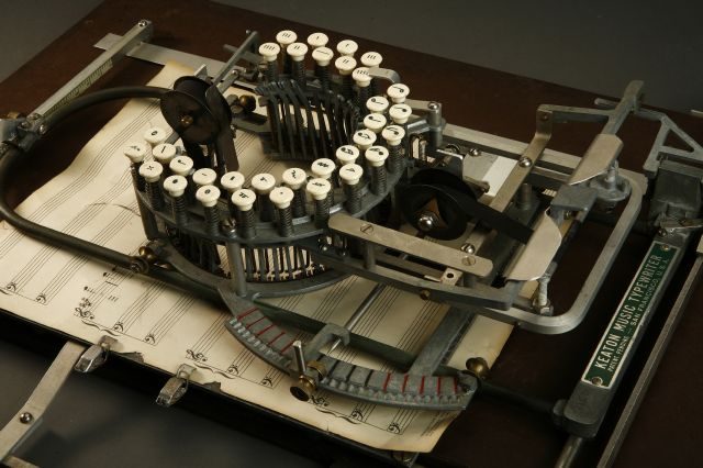 Keaton Music Typewriter, 1953 Photo by Negar 5980 CC BY SA 3.0