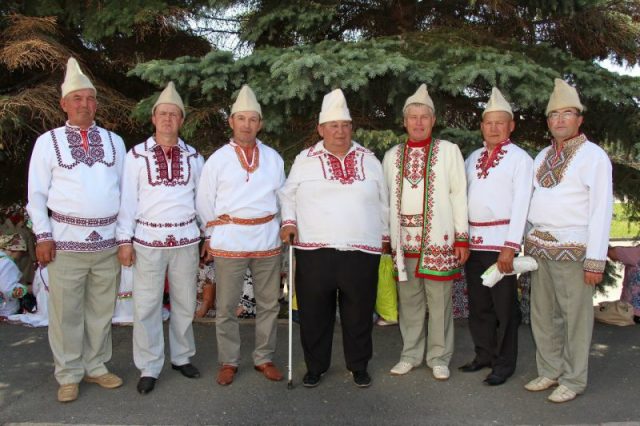 Mari pagan priests (kart). Photo by Petr Vasiliev CC BY-SA 4.0