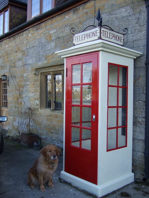 Replica K1 Mk236 telephone kiosk in Tintinhull, Somerset. Photo by Josling CC BY-SA 3.0