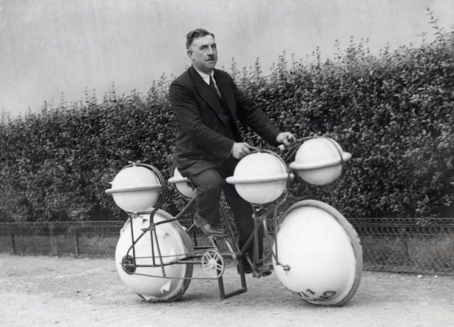 Amphibious bike ‘Cyclomer’, Paris, 1932