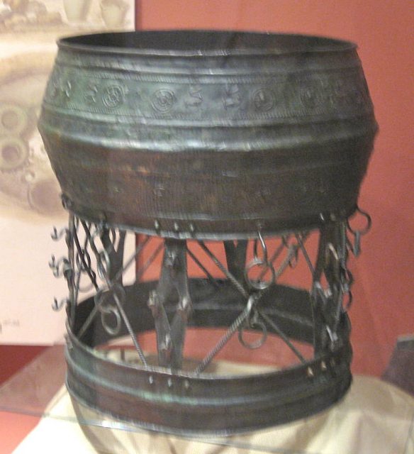 Bronze container with stand, Hallstatt. Photo by Tyssil CC BY-SA 3.0