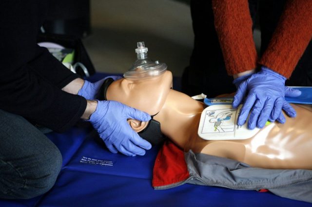 Gilbert said vigorous CPR plays an important role in the rescuing of victims of accidental hypothermia with circulatory arrest. Photo by Rama CC BY-SA 2.0 fr
