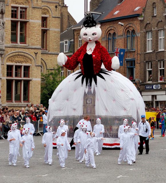 Minneke Poes, one of the giant cats in the Kattenstoet parade in Ypres, Belgium. Photo by cirdub CC BY-SA 2.0