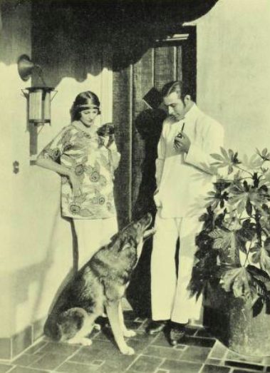Natasha Rambova and Rudolph Valentino with dogs