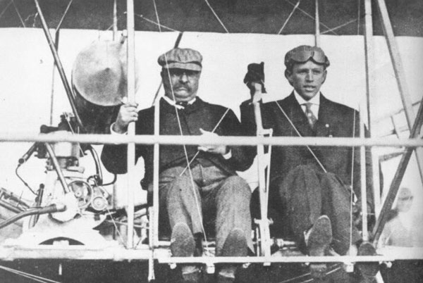 Theodore Roosevelt and pilot Arch Hoxsey at St. Louis, October 11, 1910