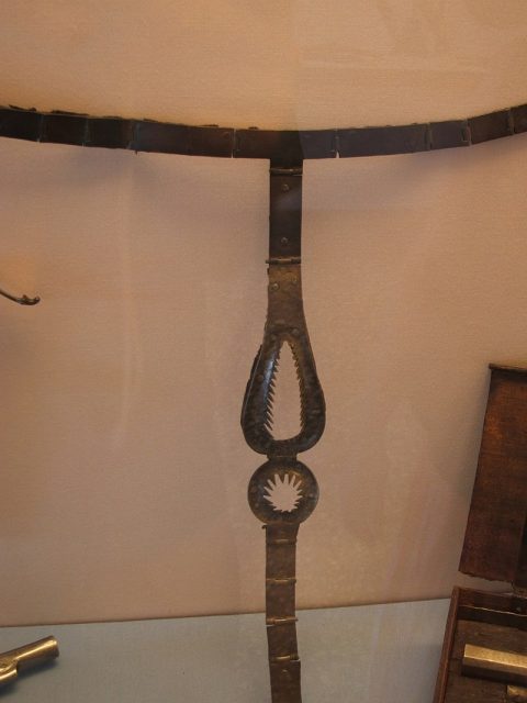Venetian chastity belt on display in the Doge’s palace. (Claimed to be 16th–17th century.) Photo by Stevenj CC BY-SA 3.0