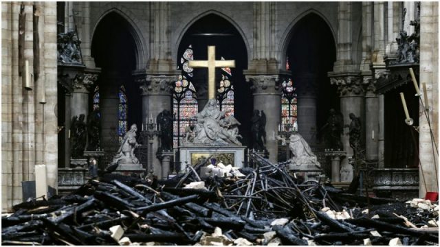 Notre Dame fire interior
