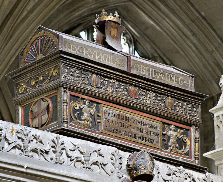 Queen Emma of Normandy's Remains Found in Royal Chest at Winchester