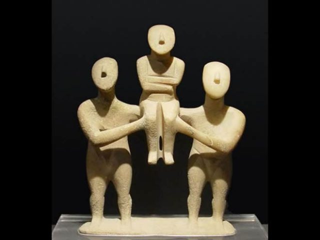 Cycladic statues