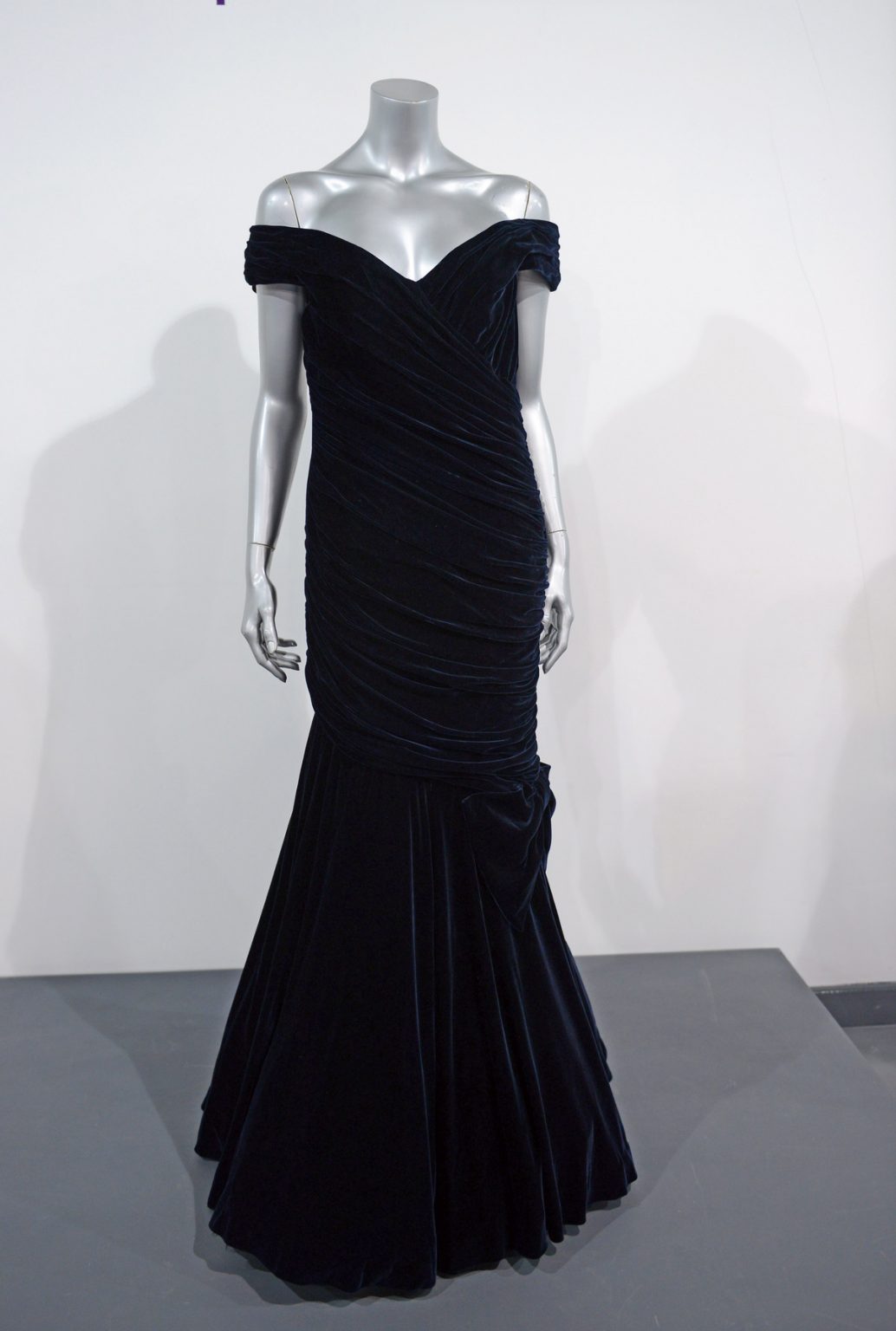 Princess Diana's "Travolta Dress" Unexpectedly FAILS to Sell at Auction