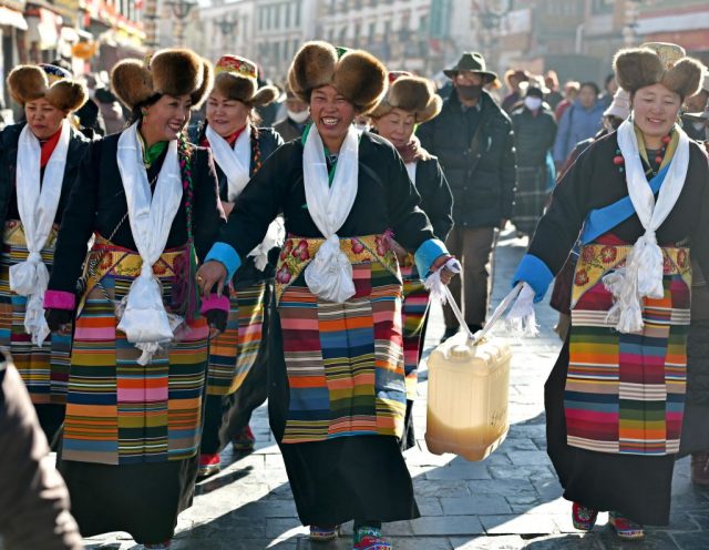 Tibetan women