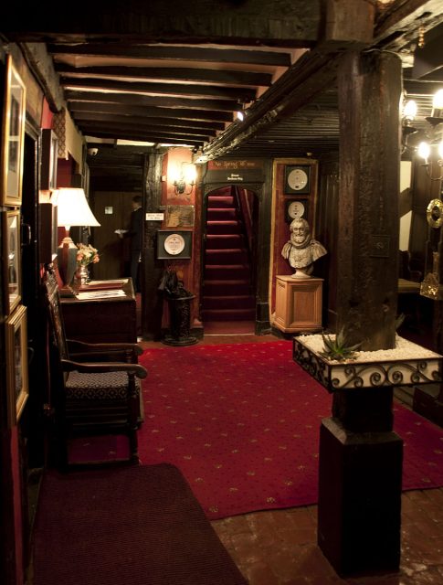 Mermaid Inn interior