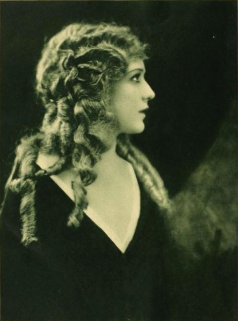 Mary Pickford