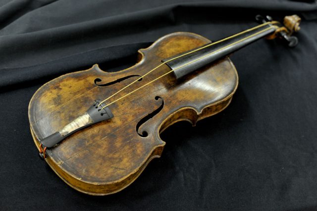 Hartley violin