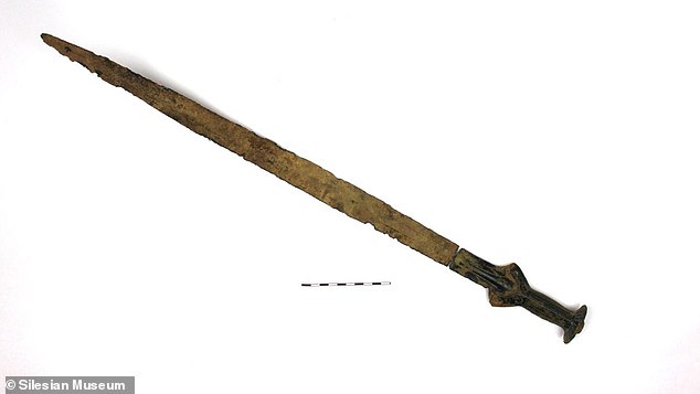 Bronze Age sword dating to 1300 BC
