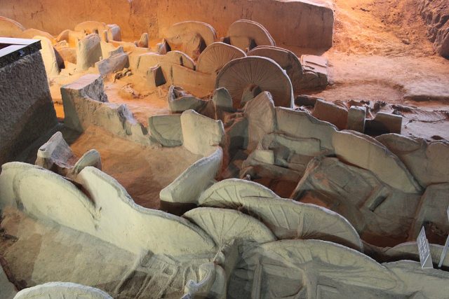 Chariots from the Guo State Tombs. This were from the era of which Duke Jing of Qi reigned.