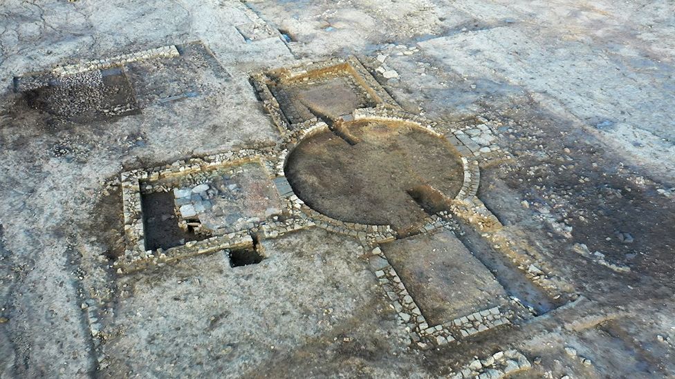 The complex of buildings include a circular room and a bath house. Image by MAP Archeology