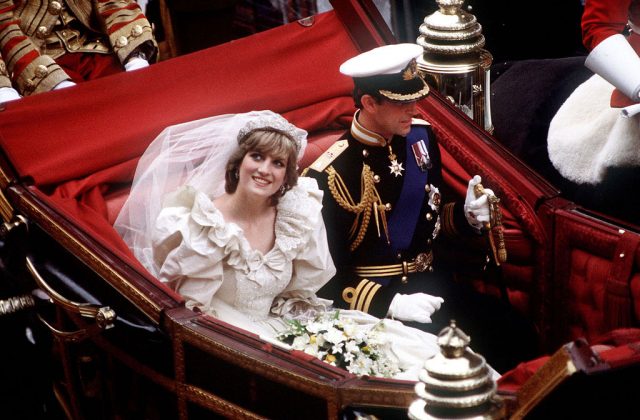 Diana looking up while she and Charles ride in a carriage