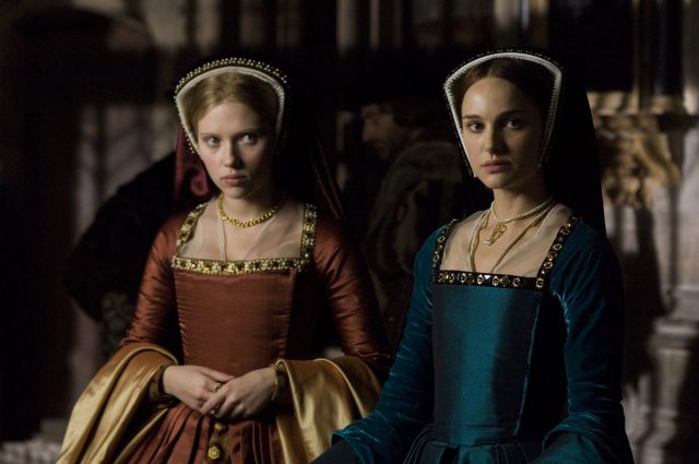 Scarlett Johanson and Natalie Portman in the Other Boleyn Girl