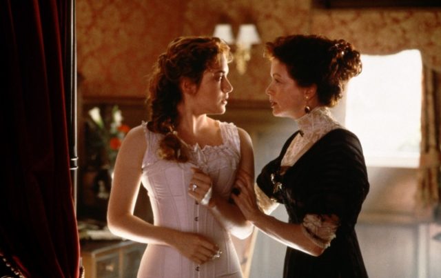 Kate Winslet and Frances Fisher in Titanic 
