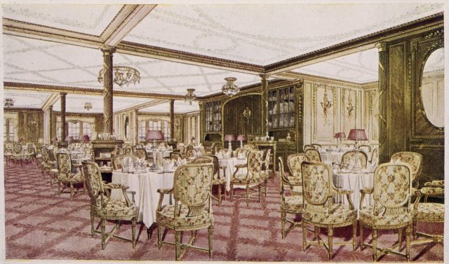 Picture of the "Ritz" dining room 