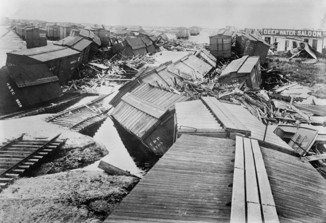 Destroyed wooden buildings 