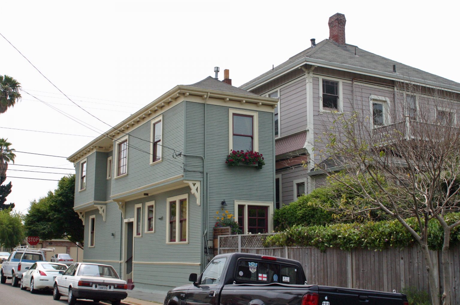 These Historic Homes Were Built Out Of Spite The Vintage News