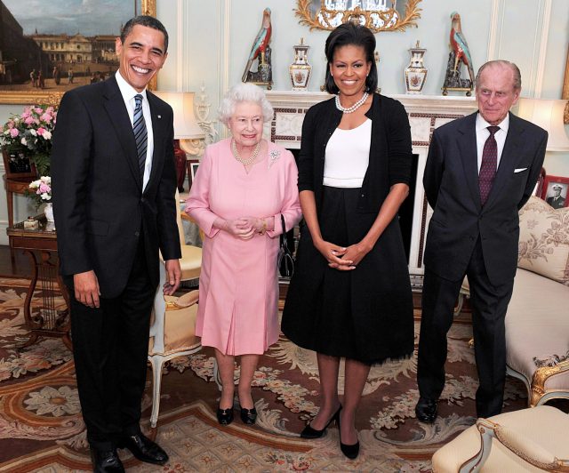 President Obama and Queen Elizabeth II in 2009 
