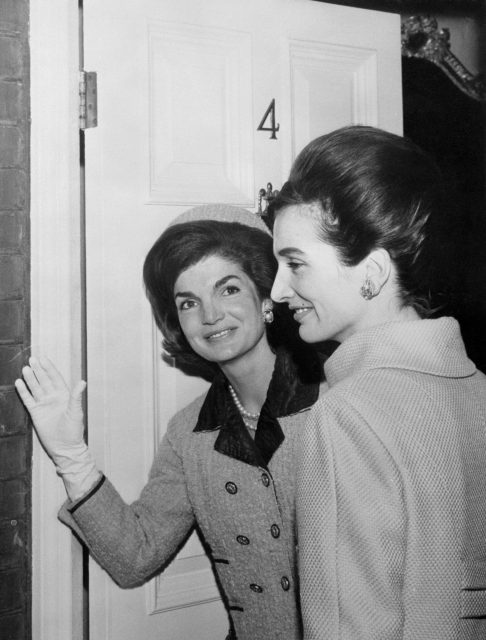 Jackie and lee in London, 1962