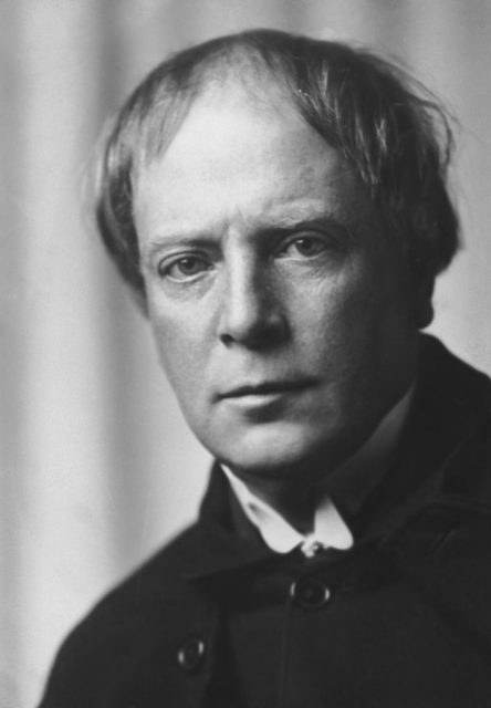 Welsh journalist, actor, author and mystic, Arthur Machen, circa 1905.  (Photo Credit: E. O. Hoppe/Edward Gooch Collection/Hulton Archive/Getty Images)