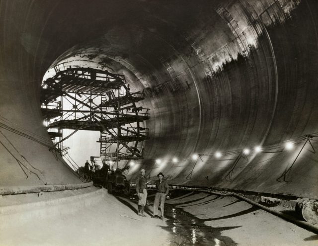 Construction on the Hoover Dam