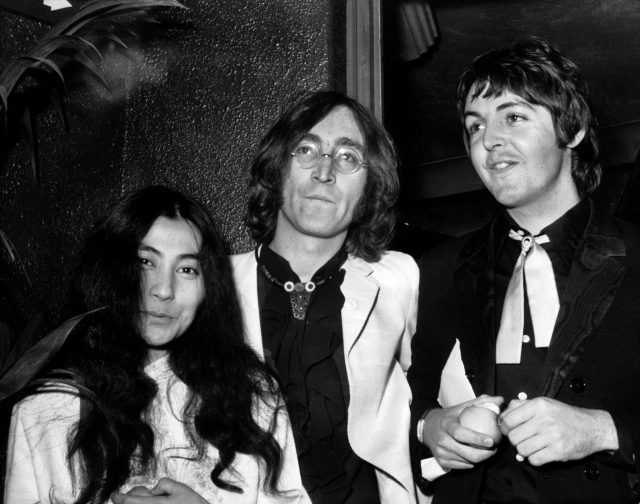 Yoko Ono, John Lennon, Paul McCartney 