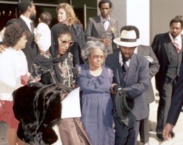 Alberta Gaye with family at Marvin Gaye's funeral