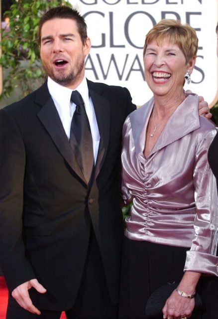 Tom Cruise and mom, Mary Lee Mapother during The 61st Annual Golden Globe Awards – Arrivals at The Beverly Hilton Hotel in Beverly Hills, California, United States. (Photo Credit: Jeff Kravitz/FilmMagic, Inc)