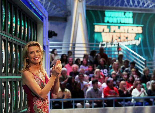 Host Vanna White performs during the NFL Players Week 10th Anniversary on Wheel Of Fortune on December 6, 2005 in Fort Lauderdale, Florida. (Photo Credit: Doug Benc/Getty Images for PLAYERS INC)