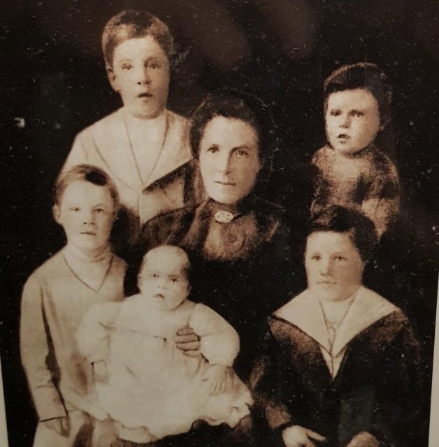 Margaret Rice and her children 
