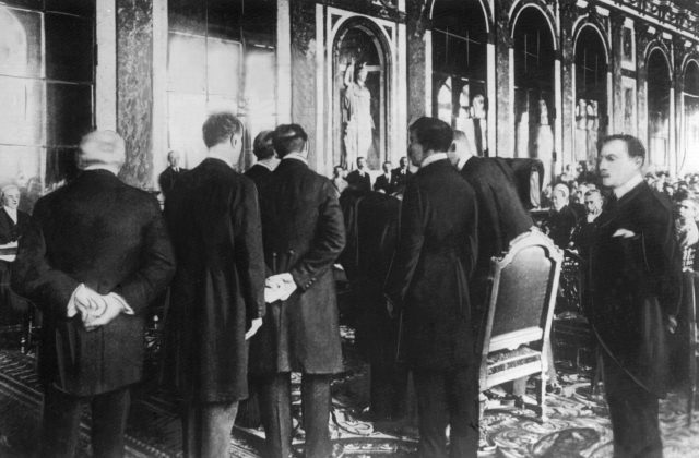 Signing the Treaty of Versailles 