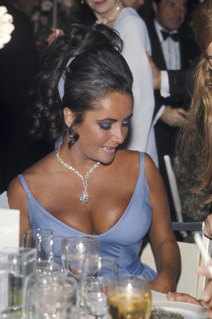 Elizabeth Taylor at the 1970 Academy Awards