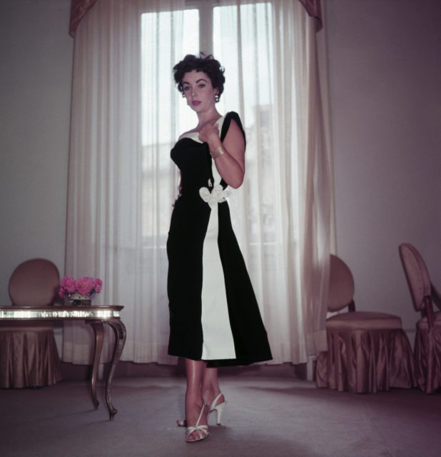 Elizabeth Taylor modelling a cocktail dress 