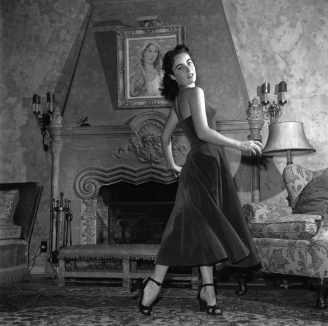 Elizabeth Taylor in a velvet dress 