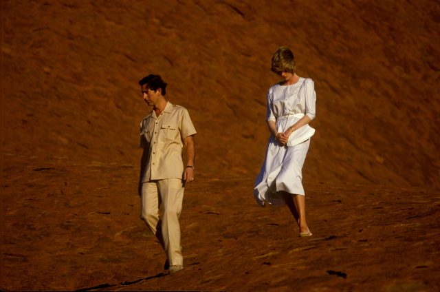 Charles and Diana visit Ayers Rock 