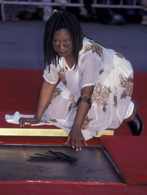 Whoopi Goldberg putting her hair in cement 