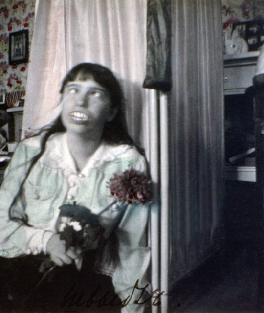 Anastasia Romanov with fake teeth 