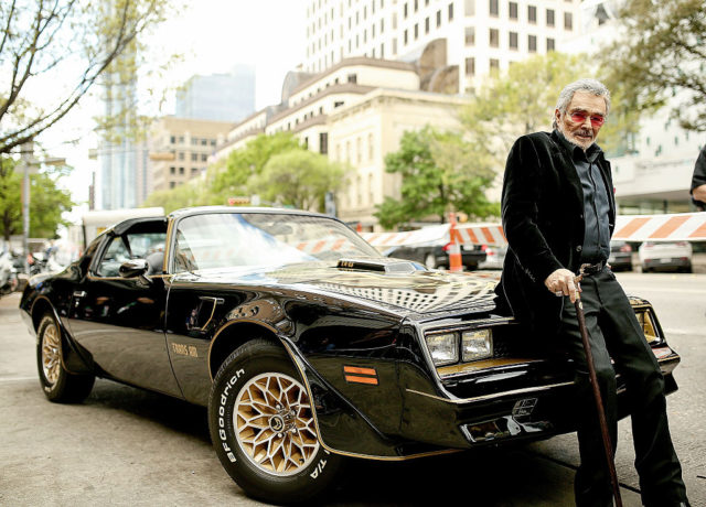 Burt Reynolds attends the screening of "The Bandit"