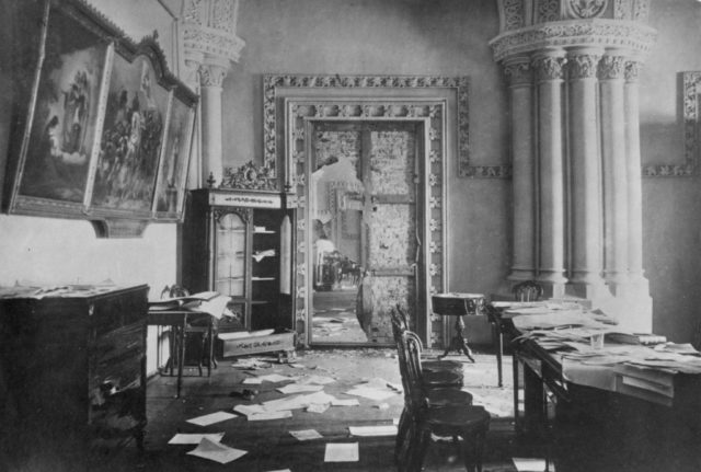 Winter Palace After October Revolution 3