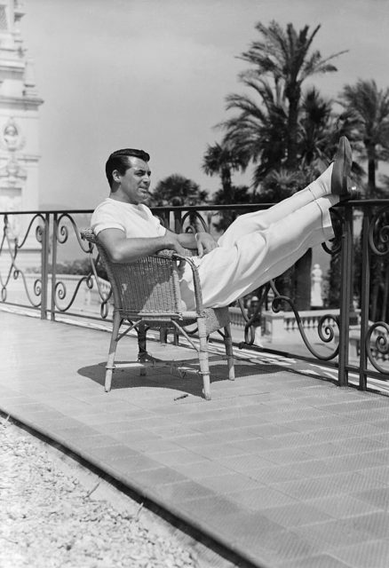 Cary Grant relaxing 