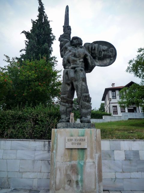 Statue of Ivaylo on a pedestal