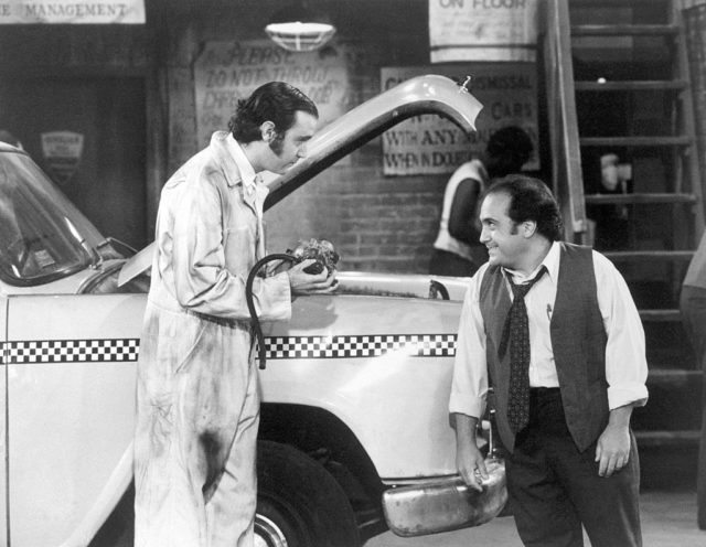 Andy Kaufman and Danny Devito in Taxi
