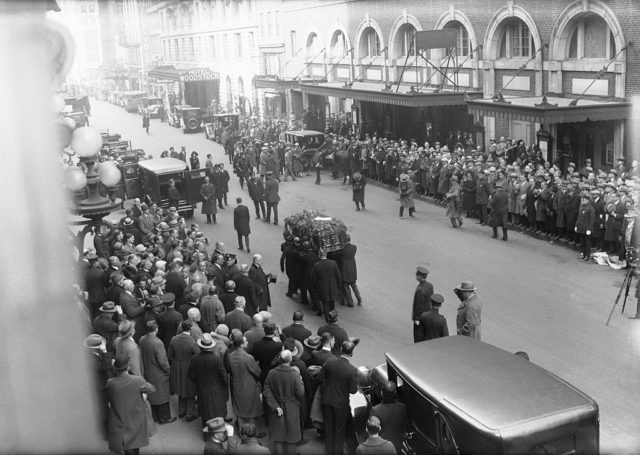 Funeral procession of Harry Houdini 
