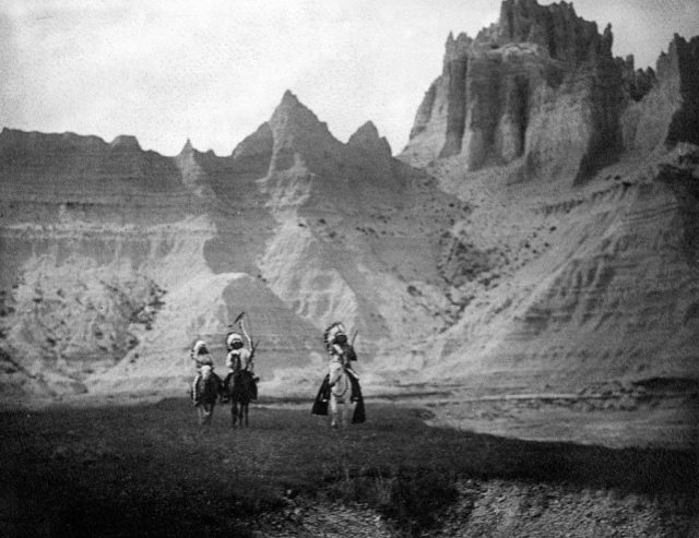 Three Sioux mountain hunters 